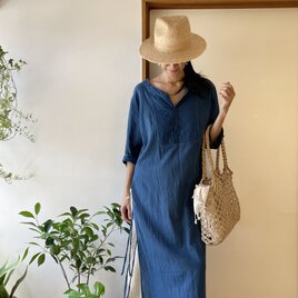 Leaf Dress in Indigo/藍染めロングスリットワンピースの画像