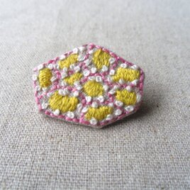 刺繡ブローチ　ぽっちりの画像