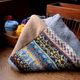 手編み×ねじりひと巻きスヌード たっぷりと暖かいパッチワーク　item.2の画像
