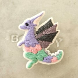 ドラゴン刺繍ブローチ(カラフル)【受注製作】の画像