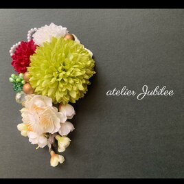 しだれ梅とピンポンマムの髪飾り 成人式 卒業式