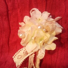 アジサイのコサージュ