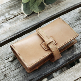 美品展示品 kawacoya レザーキーケース ほぼ未使用 花山[かざん] 花宝金襴 レザーキーケース/和柄/本革/K-6K-HT