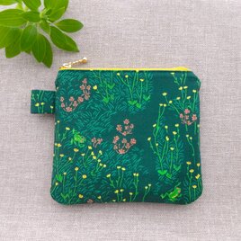 《再販》＊野の草花とカエル１＊コットンフラットポーチ＊ファスナー１４cm＊USAコットン＊Windham Fabrics＊の画像