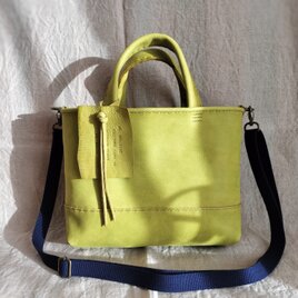 mainichi tote shoulder　ピスタチオ　オイルヌメ（シュリンク）の画像