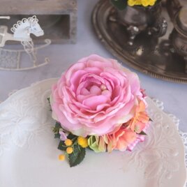 卒業式・入学式・結婚式に♡ラナンキュラスとオレンジの小花のコサージュ　入学式　卒業式　ピンク　ミモザ　フォーマル　セレモニーの画像