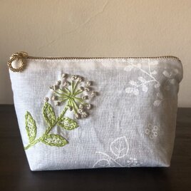 リネン　お花刺繍　ポーチ　Sサイズ　受注製作の画像