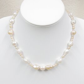 本真珠（淡水パール）のネックレス（アジャスター、セミバロック、ナチュラルカラー、ホワイト、ピンク）の画像