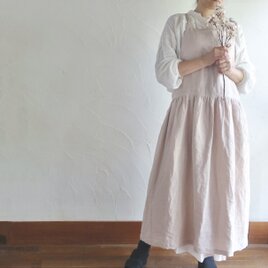 ギャザーたっぷり*リネンのエプロンワンピース