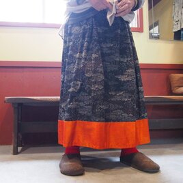 着物リメイク☆モダンな色合わせで個性的な大人可愛いスカート81cm丈の画像
