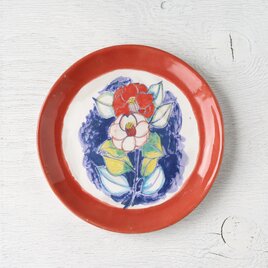 紅白椿絵の皿（赤い縁）の画像