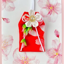（今日も桜の夢を見る）元巫女が作る花のお守り袋の画像