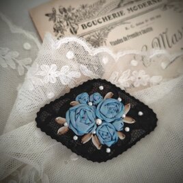 リボン刺繍*アンティークレース*薔薇*ブローチ*bの画像