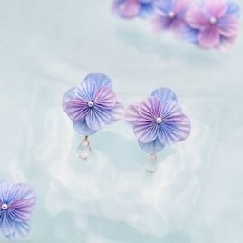 紫陽花のシンプルピアス ♡手染めシルク /母の日　ギフト　透明　つまみ細工 和小物　空　あじさい　夏　夕暮れ　透け感の画像