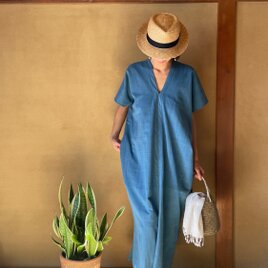 Handwoven Natural Indigo Dye Kaftan/藍染め手織りカフタンワンピースの画像