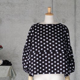 着物リメイク　久留米絣のプルオーバー　　フリーサイズの画像