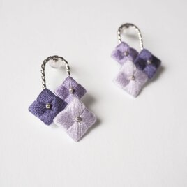 【新作】刺繍チタンピアス　紫陽花　パープル　夏　浴衣や和装にもの画像