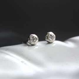 【受注製作】caillou / diamond stud earring (single) ダイアモンドスタッドピアス（片耳）の画像