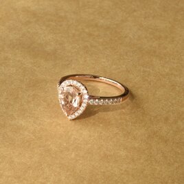 K18 モルガナイト ダイヤモンドリングの画像