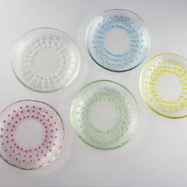 小さな水玉模様の豆皿の画像
