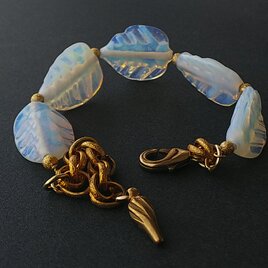 ヴィンテージ　ミリアムハスケル Milky-Opal-Leaf & チェーン　 ブレスレットの画像