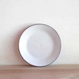 小皿・マット・白・ブルーラインの画像