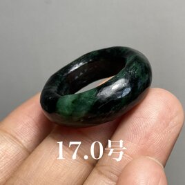 L6-129 一点物 黒緑 17.0号 ミャンマー産天然 A貨 本翡翠 くりぬき リング ペンダントの画像