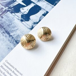 Y989-ヴィンテージイヤリング U.K. Gold Style Clip On Dome Stud Earringsの画像