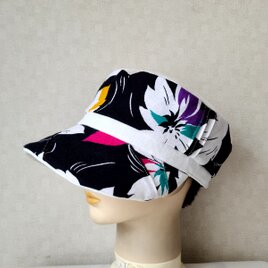 魅せる帽子☆【New Design!!】 大きいブリムのキャスケット～オフホワイト&フラワーの画像