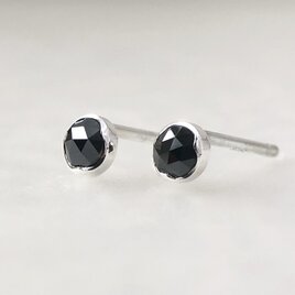 archaía / rose-cut black diamond stud earrings ローズカットダイアモンドピアスの画像