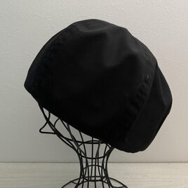 TOPI 一枚仕立てのブラックコットンのベレー帽の画像