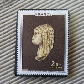 フランス　美術　切手ブローチ9738の画像