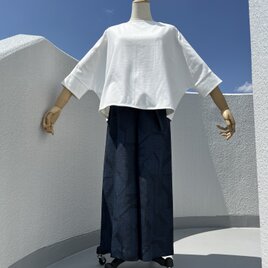 ドルマンスリーブTシャツと紬のワイドパンツ　お得なセットアップ　Mサイズ　結城紬からの着物リメイクの画像