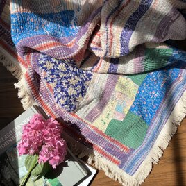 花柄パッチワークのカンタキルト【布バック付】／ヴィンテージ手縫いキルト／ソファカバー／ファブリックの画像