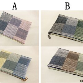 裂き織り　フラットポーチ（ブロックチェック）A/Bの画像