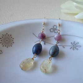 ピンクとブルーとシトリンのミックスカラー天然石ピアス（イヤリング）