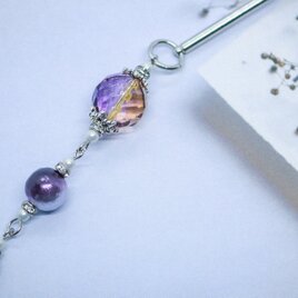 透き通るチェコガラスのかんざし　ビオラ(オレンジ×パープル)金具の色が選べますの画像