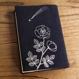 手刺繍のブックカバー『écru』【受注制作】の画像