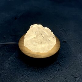 かち割り水晶 LEDランプ付き【D】52g ブラジル産 クリスタル 天然石 原石の画像