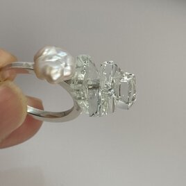 イヤーカフ・淡水パールと硝子の結晶/950silver・ガラスの画像
