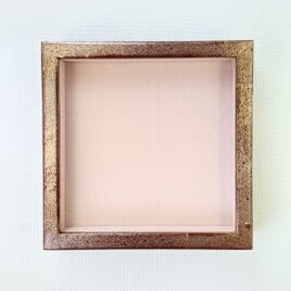 受注制作　ミニチュアサイズ　ボックス型額縁　洋金箔貼り　外寸17.8×17.8㎝　の画像