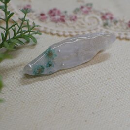 小花レジンヘアクリップ  （クリア・ホワイト）の画像