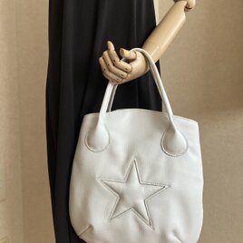ぷっくりお星様バッグ(white)の画像