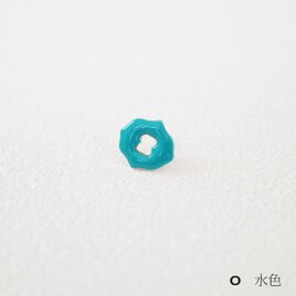 七宝アルファベットピアス　O　水色の画像