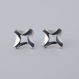 curves ピアス　いぶし仕上げver.　(silver 925)の画像