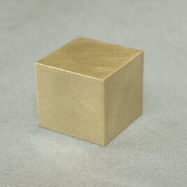 真鍮ペーパーウェイト：四角柱32×29の画像