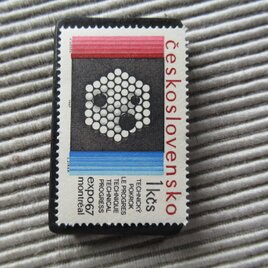 チェコスロバキア　切手ブローチ9861の画像
