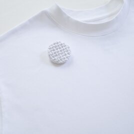 Smocking brooch・しろ