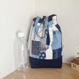 保温保冷シート付き巾着型エコバッグ（パッチワーク調）の画像