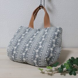 ふっくらリネン＆コットン刺繡花柄Bトートバックの画像